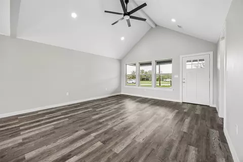 Living - 608 E South St, Itasca, TX 76055 photo 5 of 7