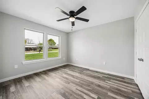 Bedroom - 608 E South St, Itasca, TX 76055 photo 4 of 4