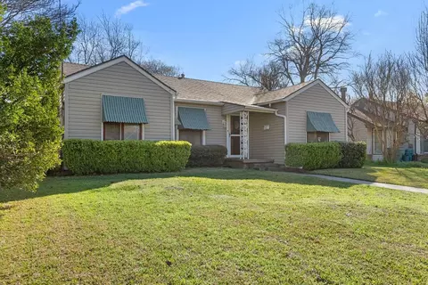 1617 N Ricketts St, Sherman, TX 75092