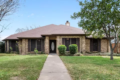 1014 Kingston Dr, Mansfield, TX 76063