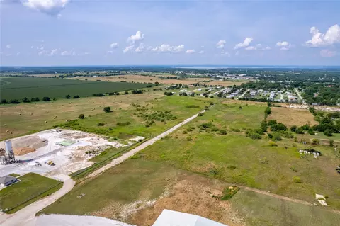 000 Sims Dr, Whitney, TX 76692