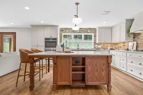 Kitchen - 310 Rabbit Hl, Lorena, TX 76655 photo 1 of 5