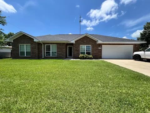 1309 Haven Dr, Comanche, TX 76442