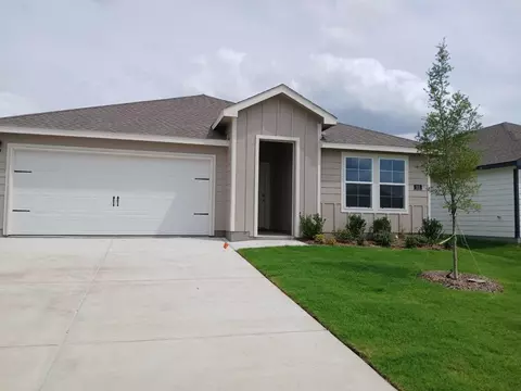 315 Whispering Pine Dr, Royse City, TX 75189