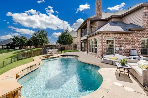 303 Fountain Creek Ct, Ovilla, TX 75154
