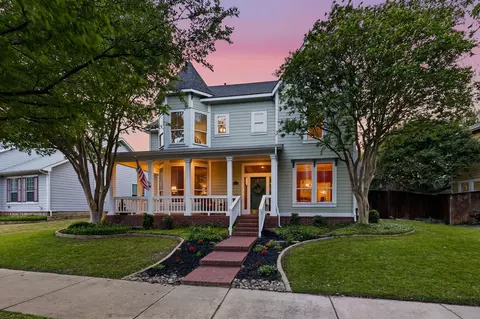 6021 Winter Park Dr, North Richland Hills, TX 76180