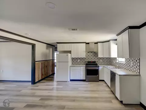 Kitchen - 1054 Frontage Rd, Minden, LA 71055 photo 1 of 1