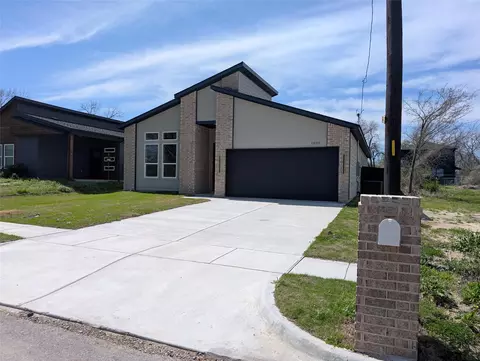 1890 Johnson St, Greenville, TX 75401