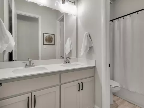 Bath - 2617 Eclipse Pl, Celina, TX 75009 photo 3 of 5