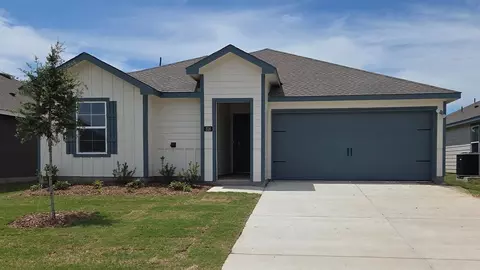 316 Whispering Pine Dr, Royse City, TX 75189