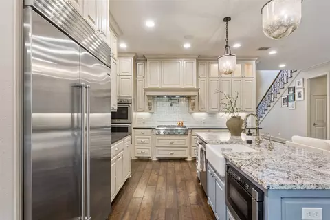 Kitchen - 7041 Bending Trl, Mcgregor, TX 76657 photo 2 of 3