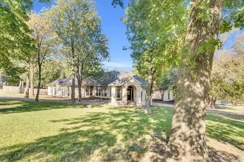 141 Chambers Dr, Italy, TX 76651