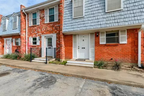 933 Roaring Springs Rd, Fort Worth, TX 76114