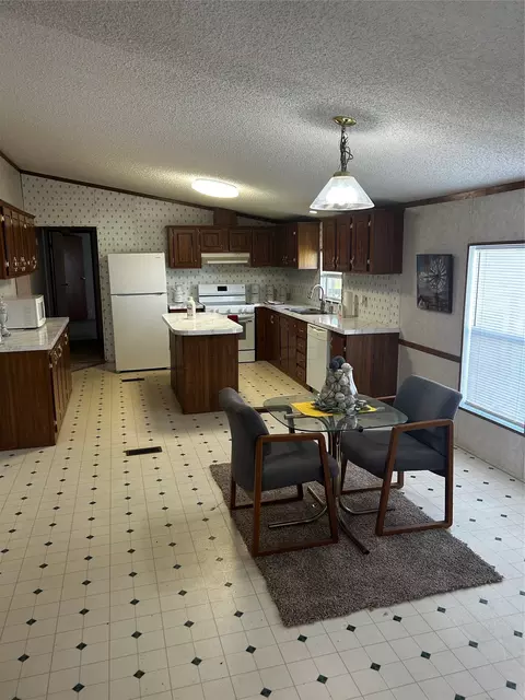 110 Pecan, Gloster, LA 71030 photo 2