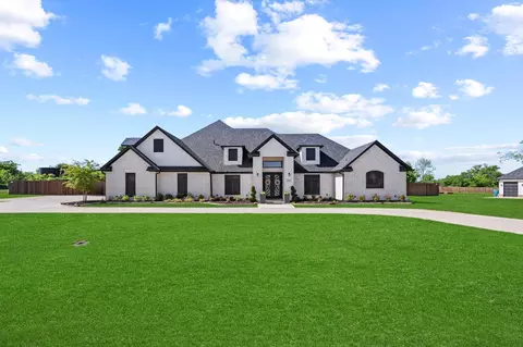 2214 Norwood St, Sherman, TX 75092