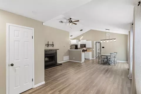230 Teakwood Ln, Lewisville, TX 75067