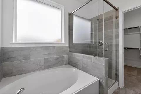 Bath - 11505 Celestial Ct, Lorena, TX 76655 photo 2 of 2