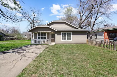 713 W Bond St, Denison, TX 75020