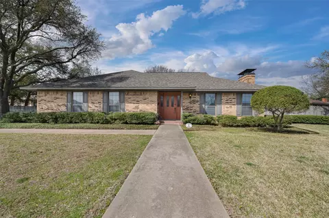 9 Quail Run St, Gainesville, TX 76240
