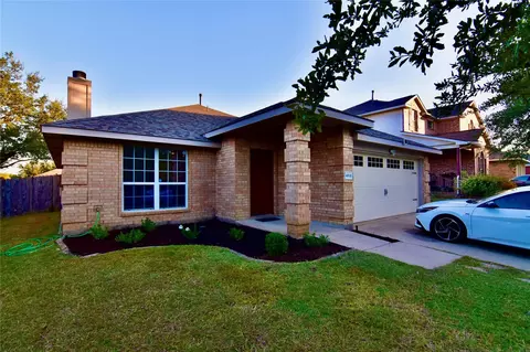 4816 Kingfisher Ln, Mesquite, TX 75181