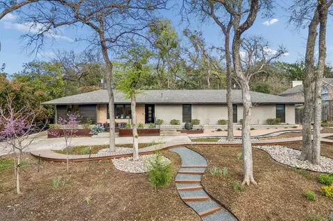 13806 Hughes Ln, Dallas, TX 75240