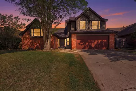 1012 Colony St, Flower Mound, TX 75028