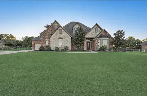 132 Silver Rose Blvd, Burleson, TX 76028