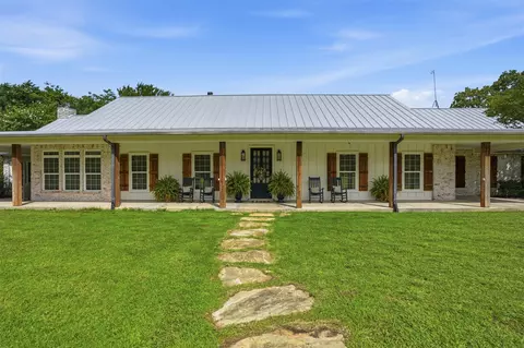 2151 Lipan Hwy, Granbury, TX 76048