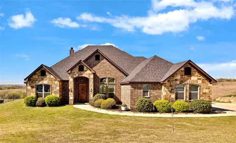10301 Los Rios Dr, Fort Worth, TX 76179