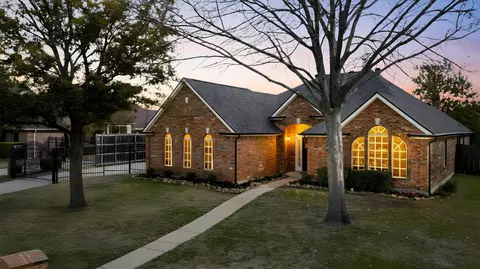 3004 Saint Lynda Dr, Mansfield, TX 76063
