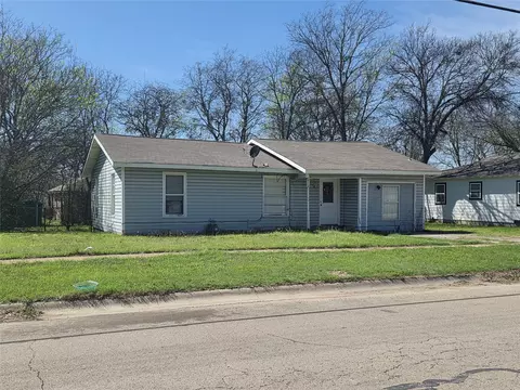 1205 N Anglin St, Cleburne, TX 76031