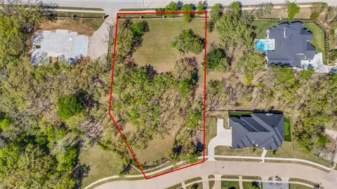 1900 W Harris Rd, Arlington, TX 76001
