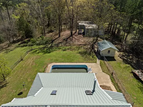 Exterior - 533 Huffman, Harleton, TX 75651 photo 6 of 8