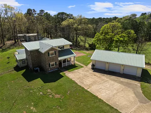 Exterior - 533 Huffman, Harleton, TX 75651 photo 3 of 8