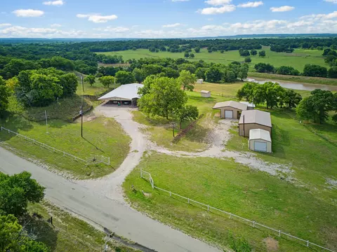 1857 Old Bonita Rd, Nocona, TX 76255