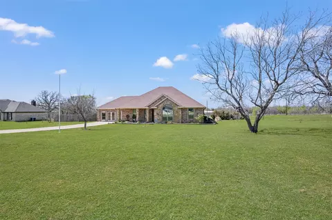 169 Savannah Dr, Weatherford, TX 76087