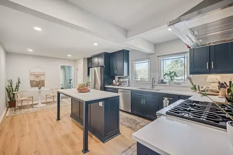 2801 5th Ave, Fort Worth, TX 76110