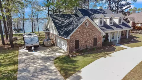 6521 N Lakeshore Dr, Shreveport, LA 71107