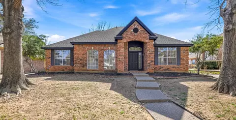 720 Cliffmoor Dr, Keller, TX 76248