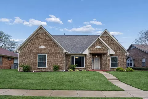 1669 Crosshaven Dr, Lewisville, TX 75077