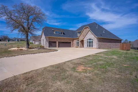 4028 Pinnacle Rdg, Granbury, TX 76049