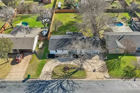 View/Area - 312 E Hampton Rd, Crowley, TX 76036 photo 2 of 2