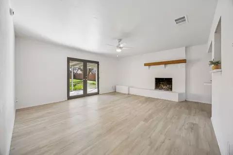 Living - 312 E Hampton Rd, Crowley, TX 76036 photo 1 of 2