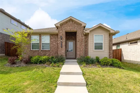 6737 Windfall Dr, Fort Worth, TX 76135