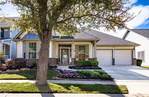 8931 Newton St, Lantana, TX 76226