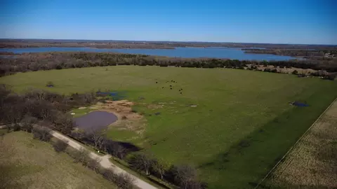 00 W Hinton St, Tioga, TX 76271