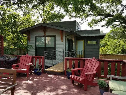 6931 Lindsley Ave, Dallas, TX 75223