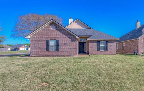 316 Gaston Ln, Bossier City, LA 71112
