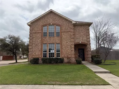 1001 Windsor Dr, Saginaw, TX 76179