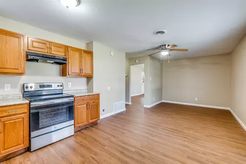 10000 Olmos Dr, Dallas, TX 75218